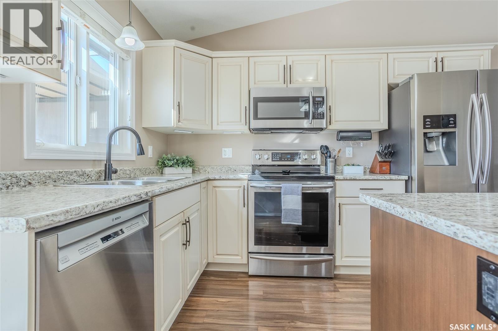 622 Rosewood Boulevard W, Saskatoon, SK