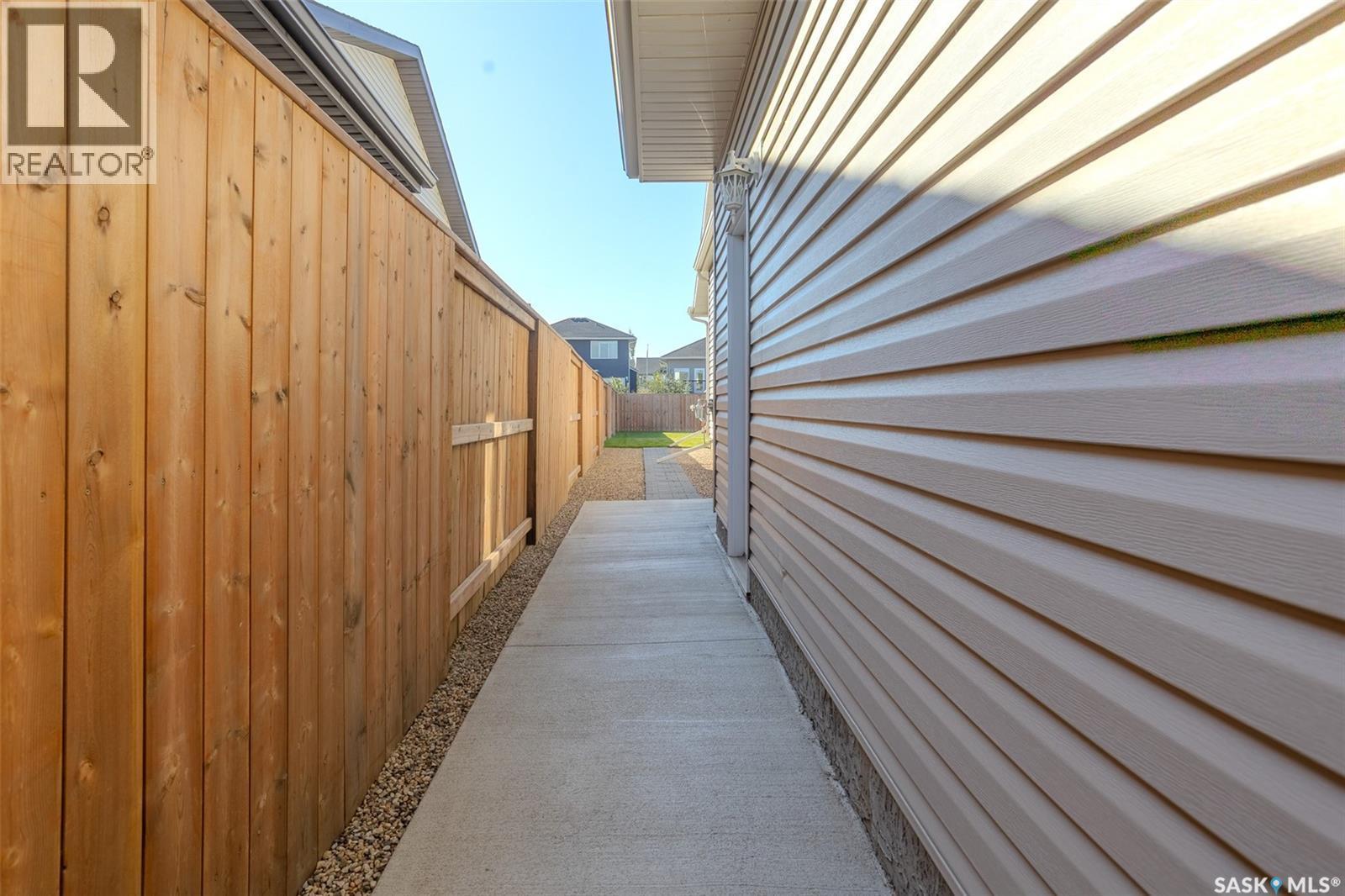 622 Rosewood Boulevard W, Saskatoon, SK