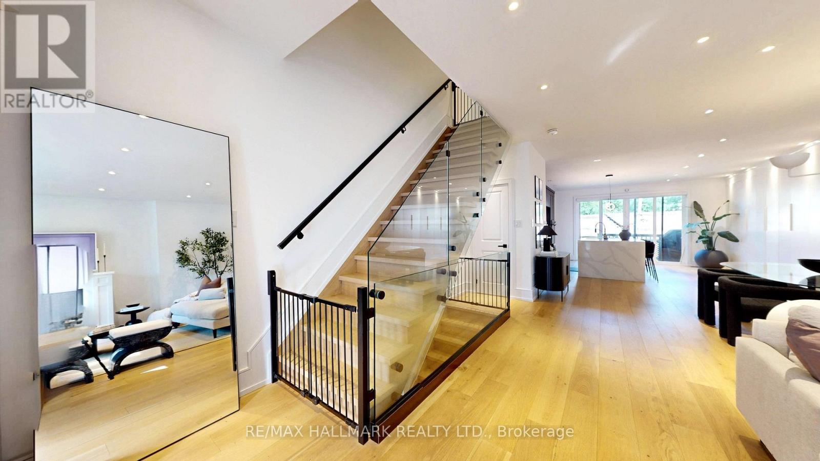 33 Kimberley Avenue, Toronto, ON