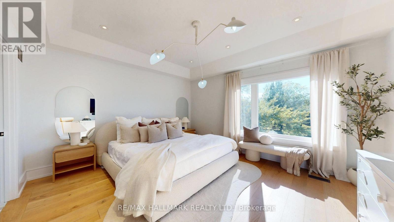 33 Kimberley Avenue, Toronto, ON