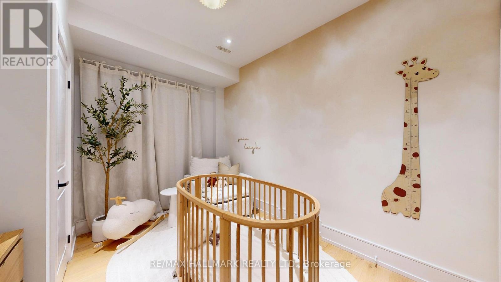 33 Kimberley Avenue, Toronto, ON