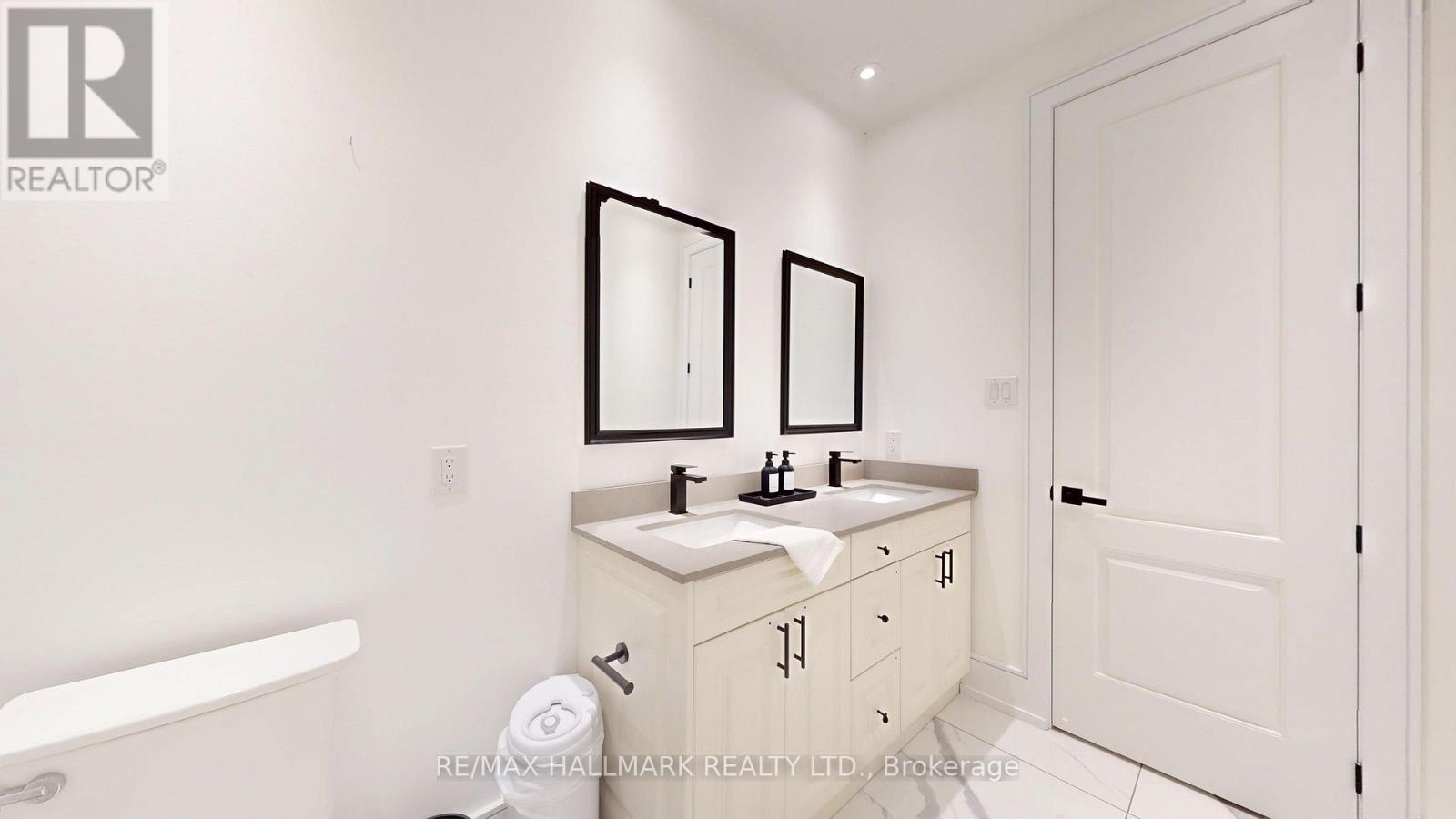 33 Kimberley Avenue, Toronto, ON