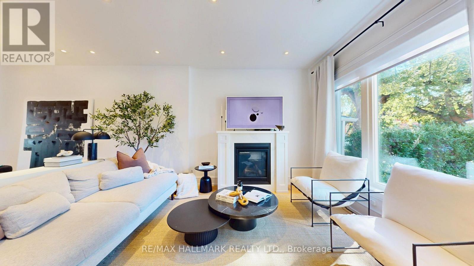 33 Kimberley Avenue, Toronto, ON