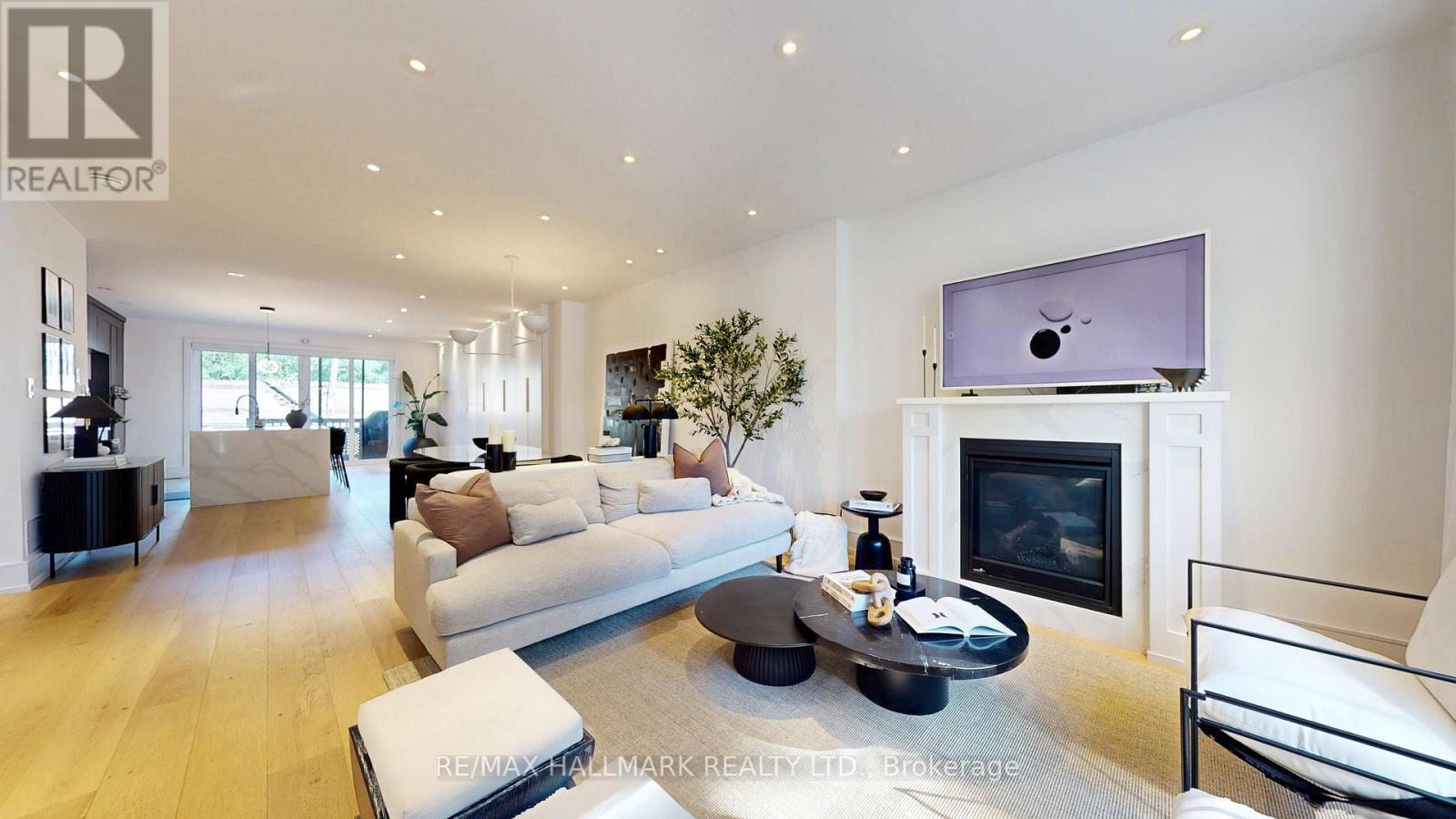 33 Kimberley Avenue, Toronto, ON