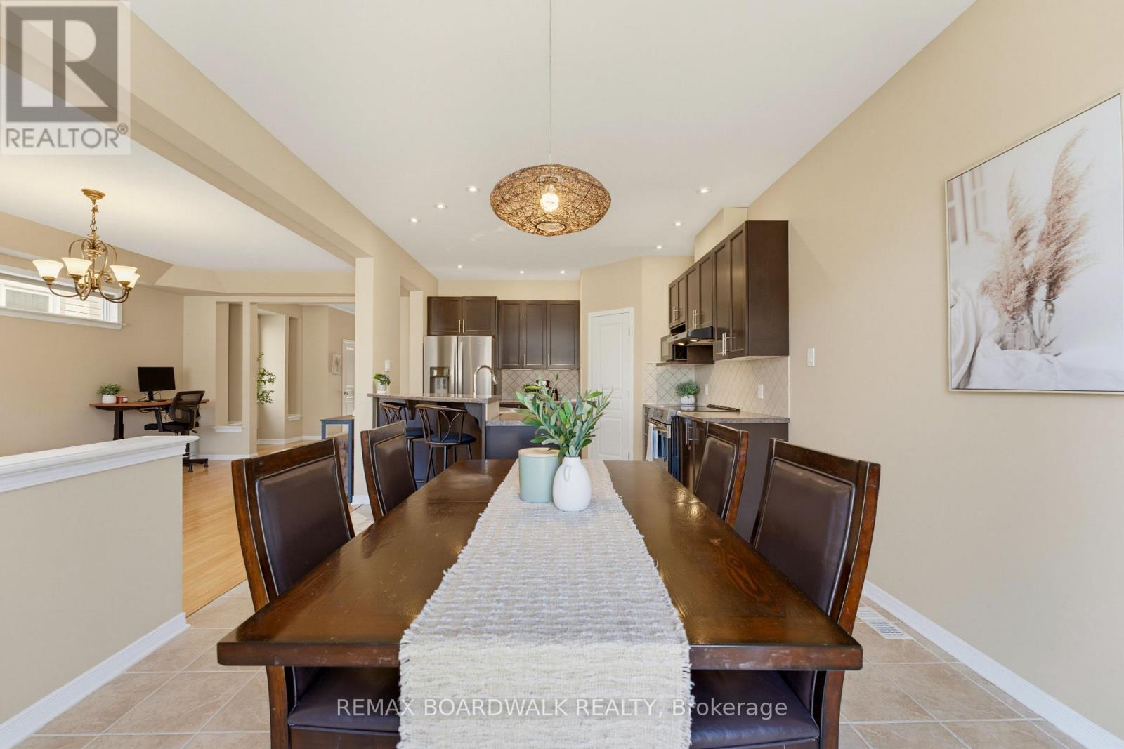210 Broxburn Crescent, Ottawa, ON