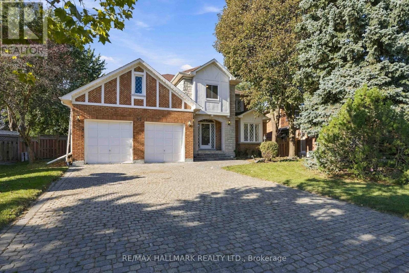 69 King'S Cross Avenue, Richmond Hill, ON