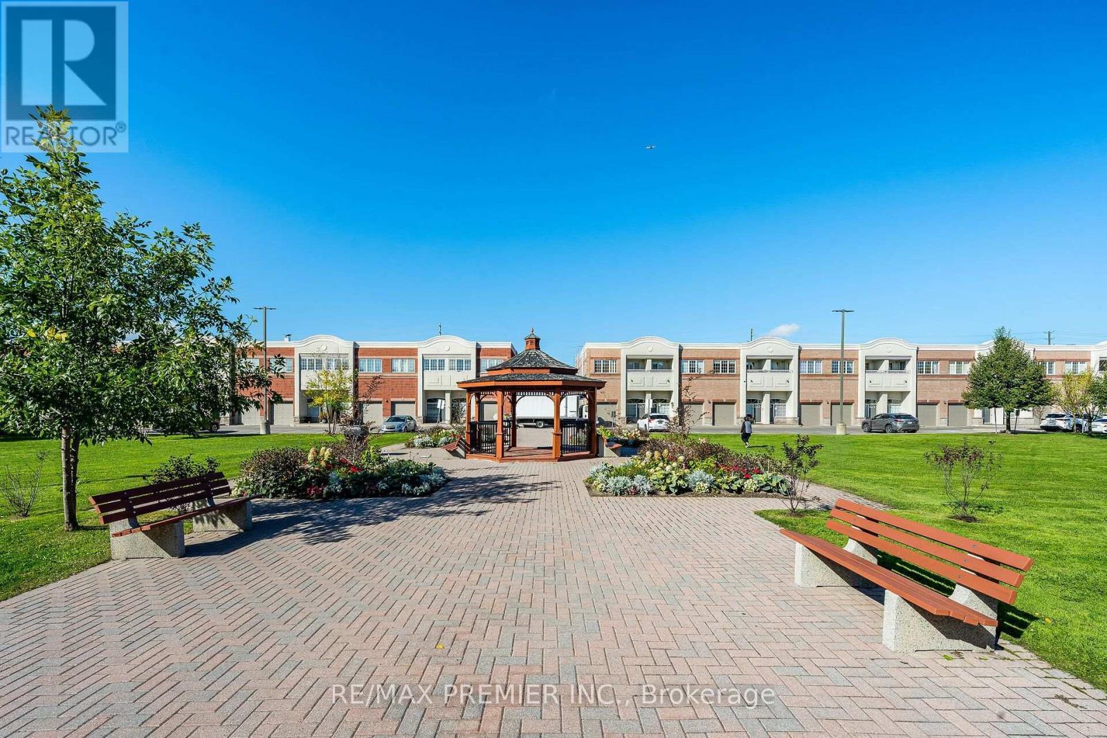304 - 9451 Jane Street, Vaughan, ON