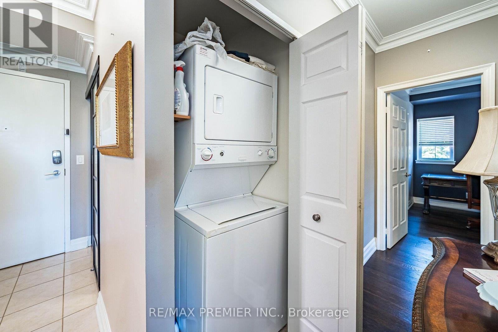 304 - 9451 Jane Street, Vaughan, ON