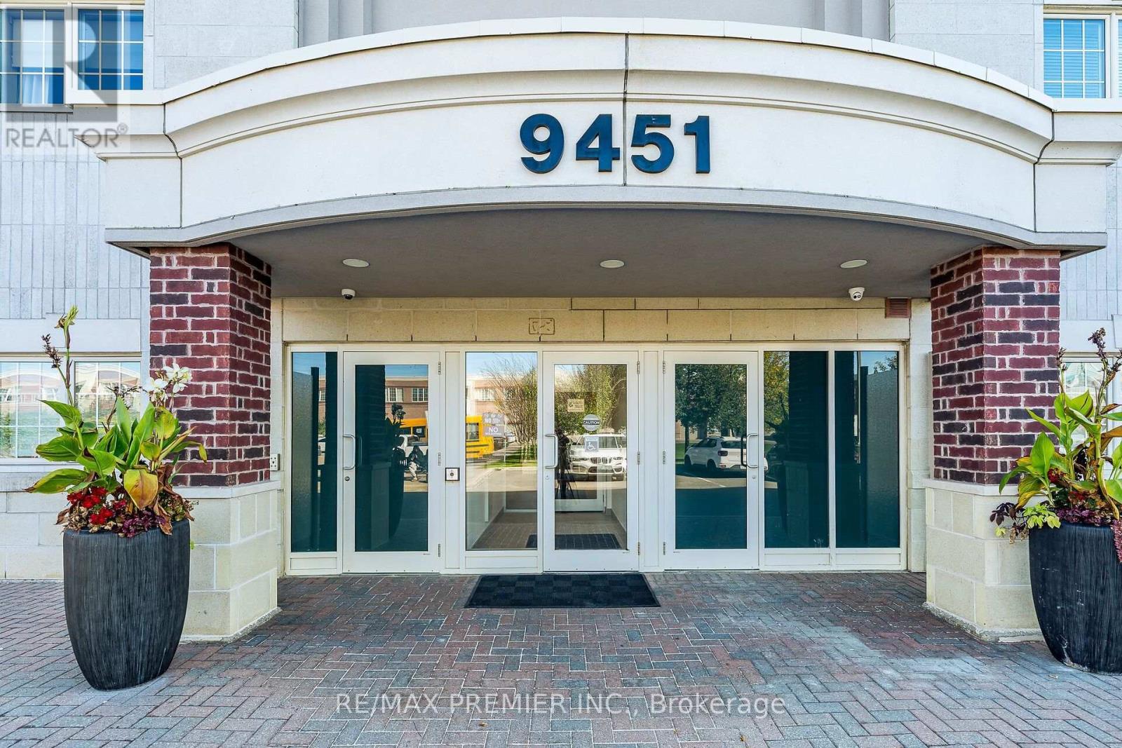304 - 9451 Jane Street, Vaughan, ON