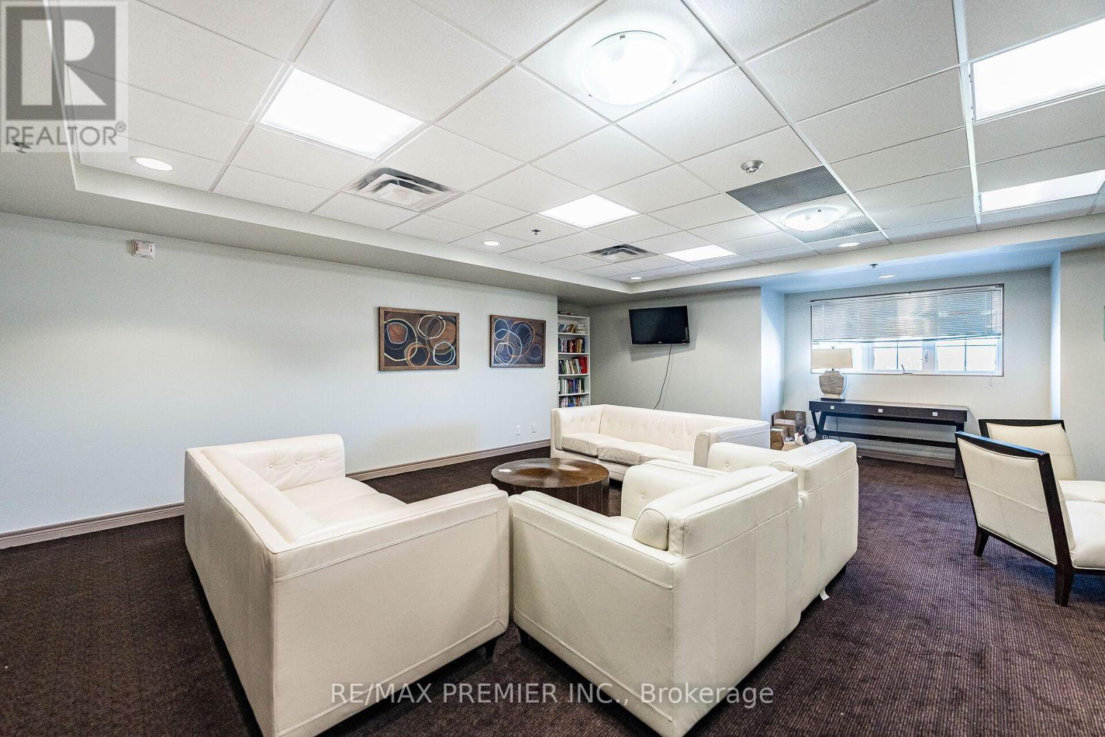 304 - 9451 Jane Street, Vaughan, ON