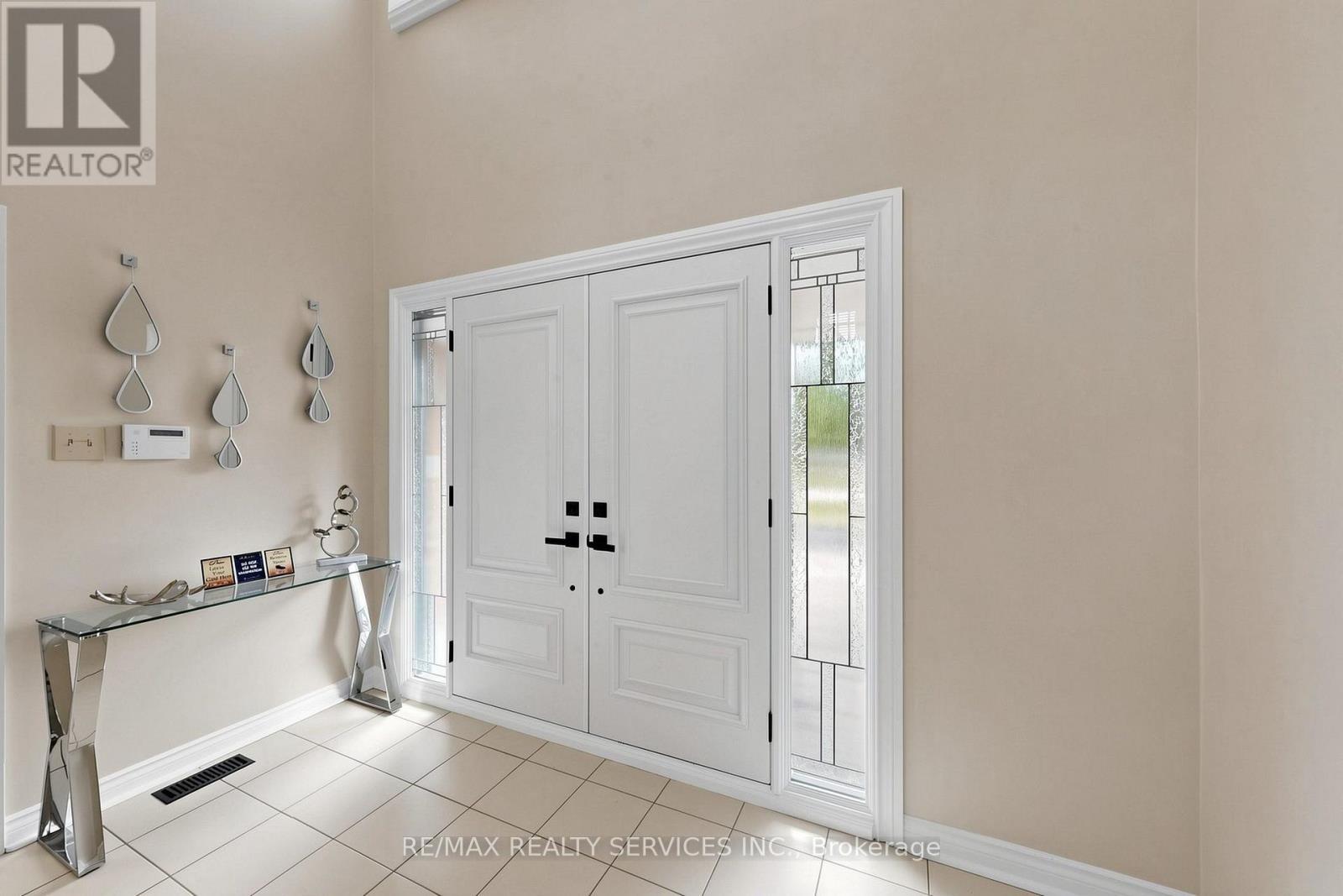 35 Linden Crescent, Brampton, ON