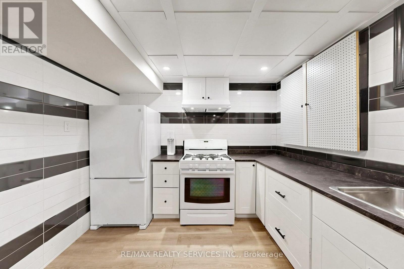 35 Linden Crescent, Brampton, ON