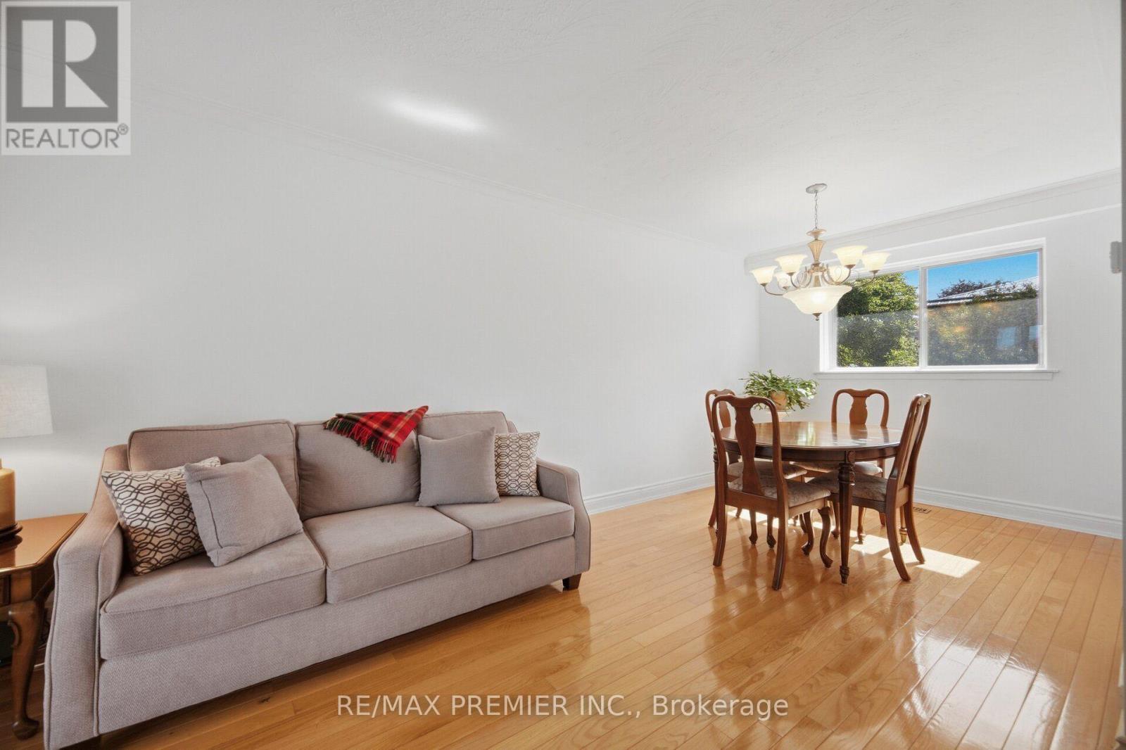 33 Belleglade Court, Toronto, ON