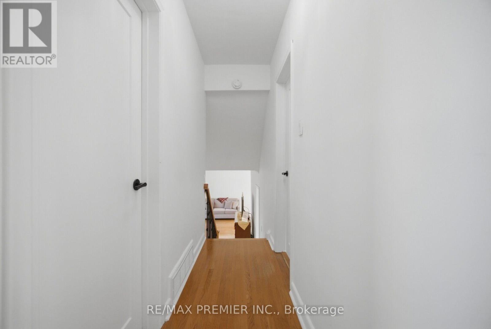 33 Belleglade Court, Toronto, ON