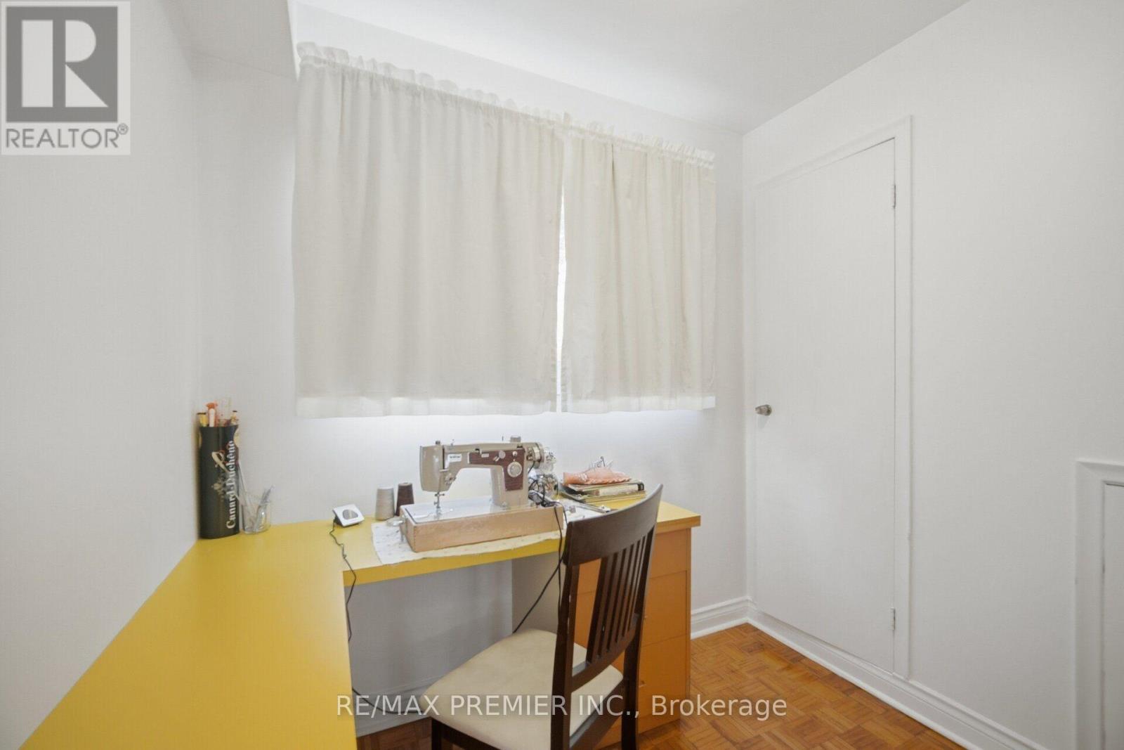 33 Belleglade Court, Toronto, ON