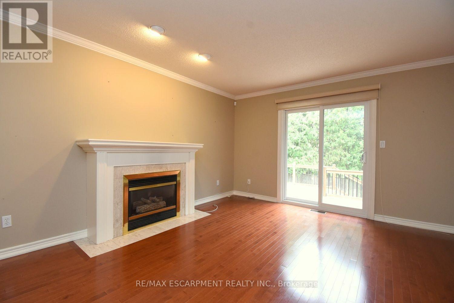 715 Bateman Court, Burlington, ON