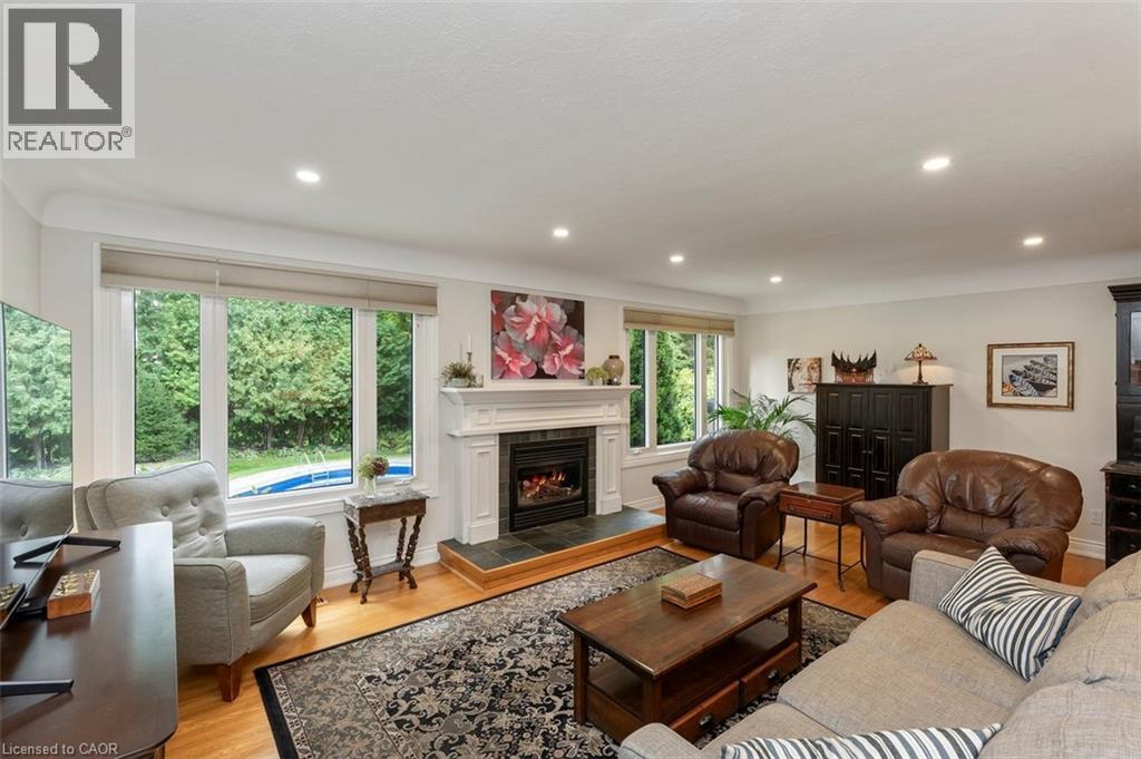 Family room gas fireplace - 200 Woodview Crescent, Ancaster, ON