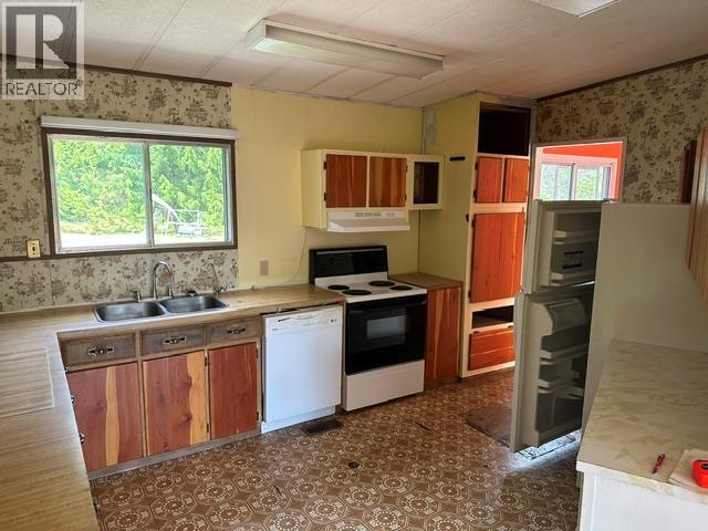 4780 Twin Bays Road, Kaslo, BC