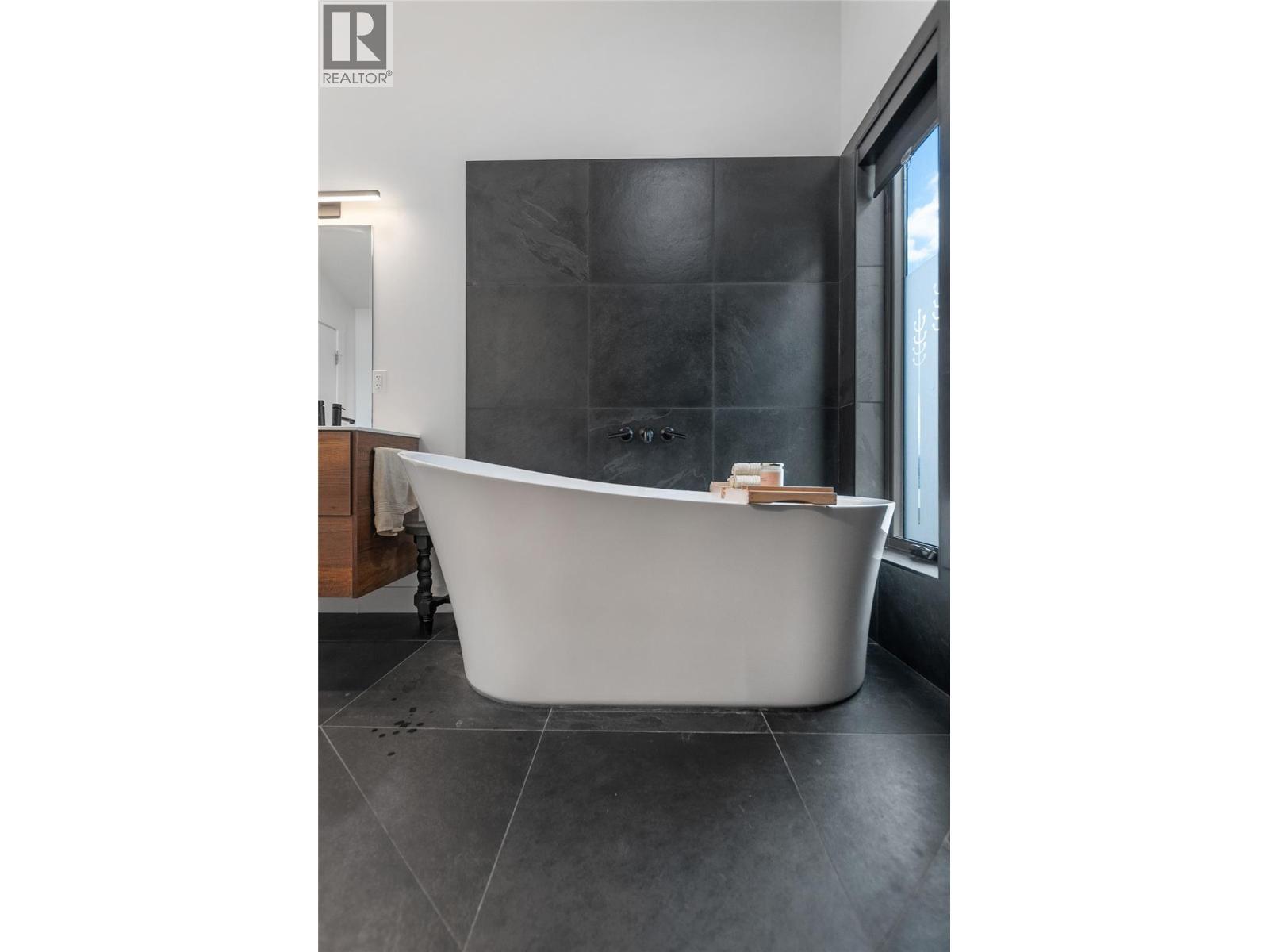 2710 Workman Place, Naramata, BC