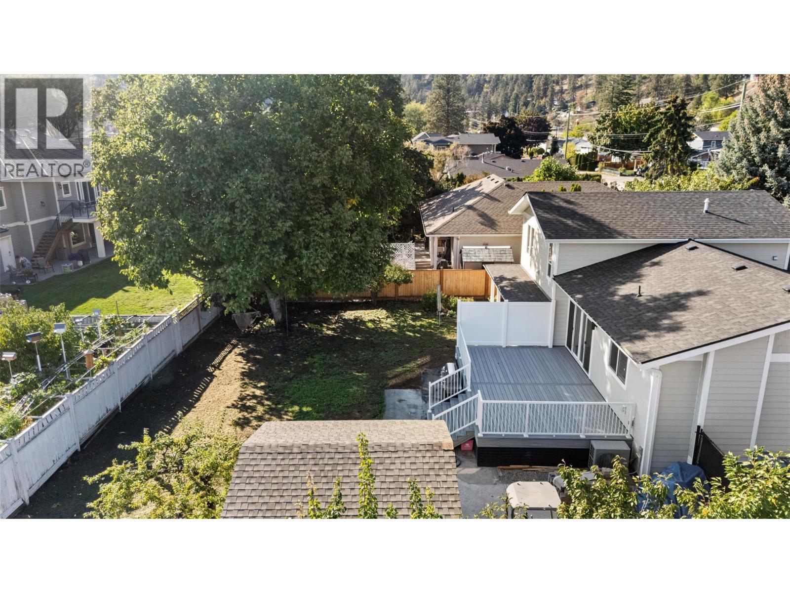 Private Yard - Hydroseeded - 4141 San Clemente Avenue, Peachland, BC