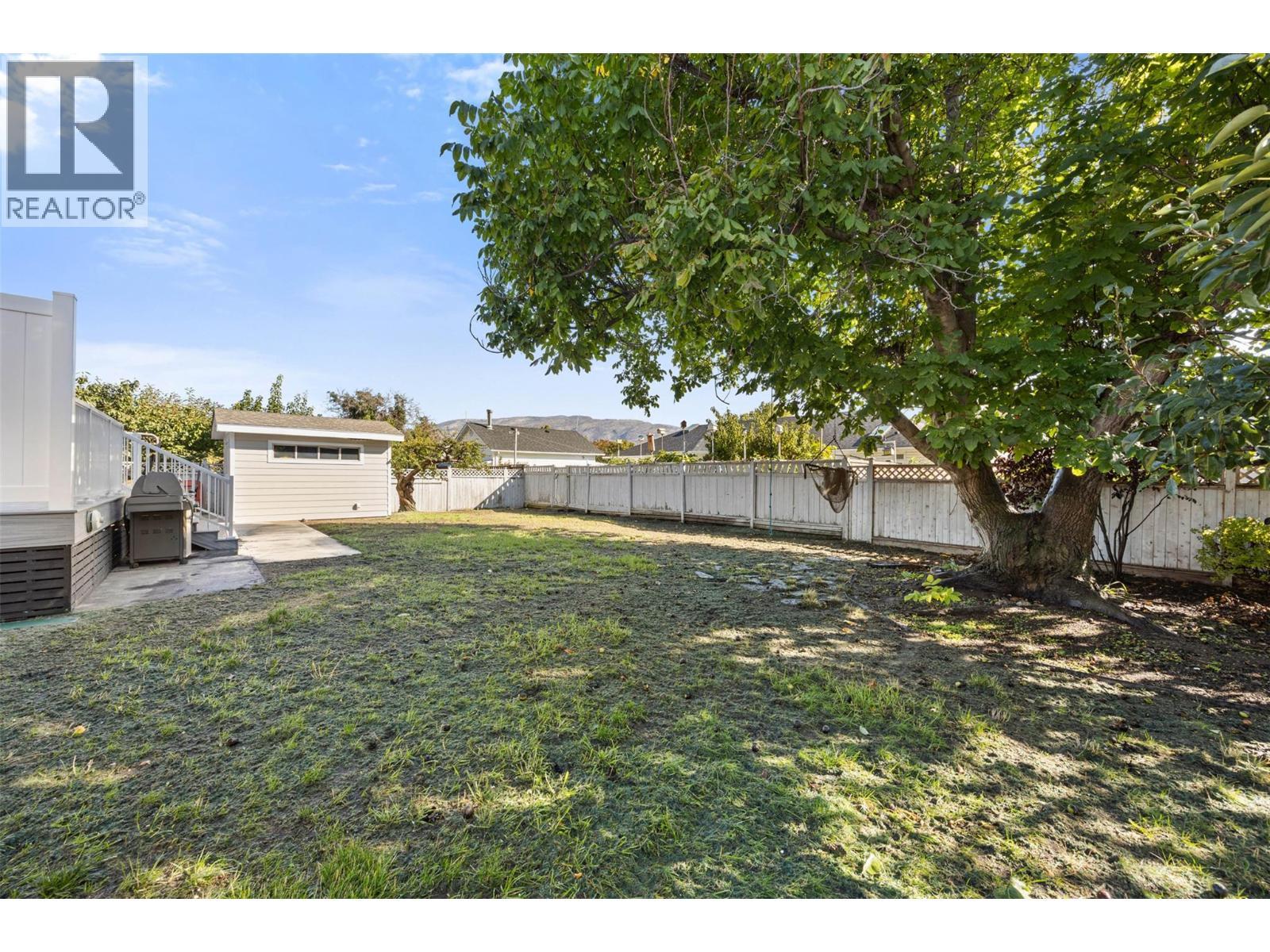 Private Yard - Hydroseeded - 4141 San Clemente Avenue, Peachland, BC