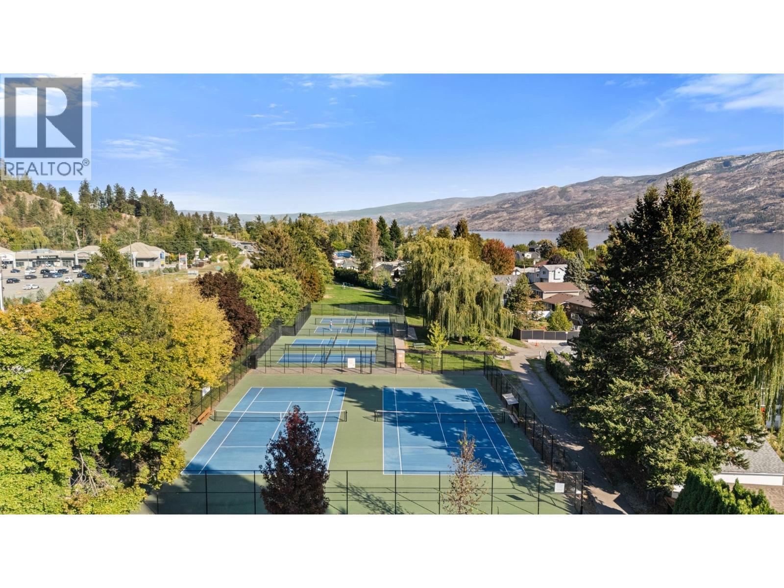 Parks, Pickleball & Tennis a block away - 4141 San Clemente Avenue, Peachland, BC