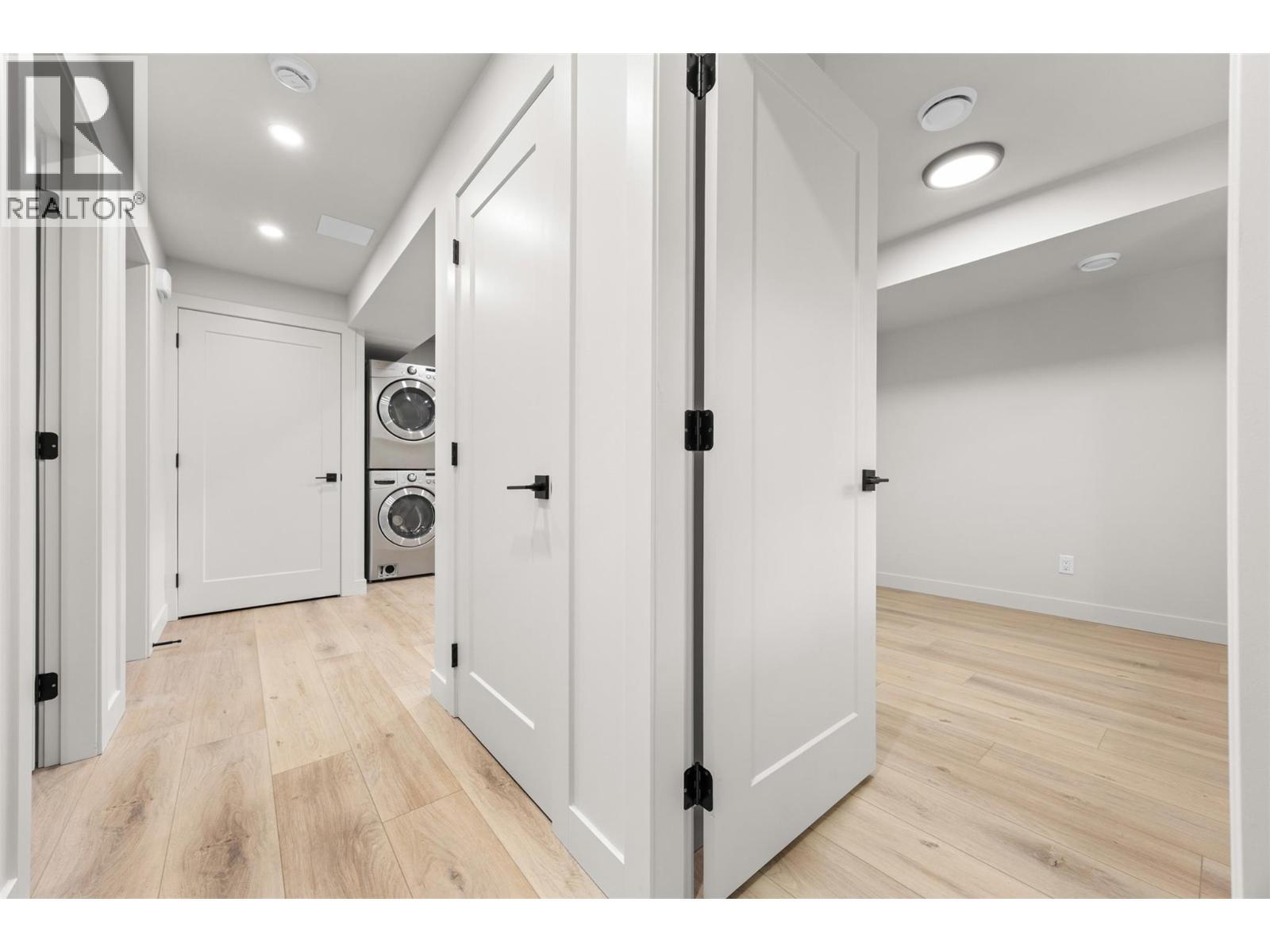 Suite Entrance / Den - 4141 San Clemente Avenue, Peachland, BC
