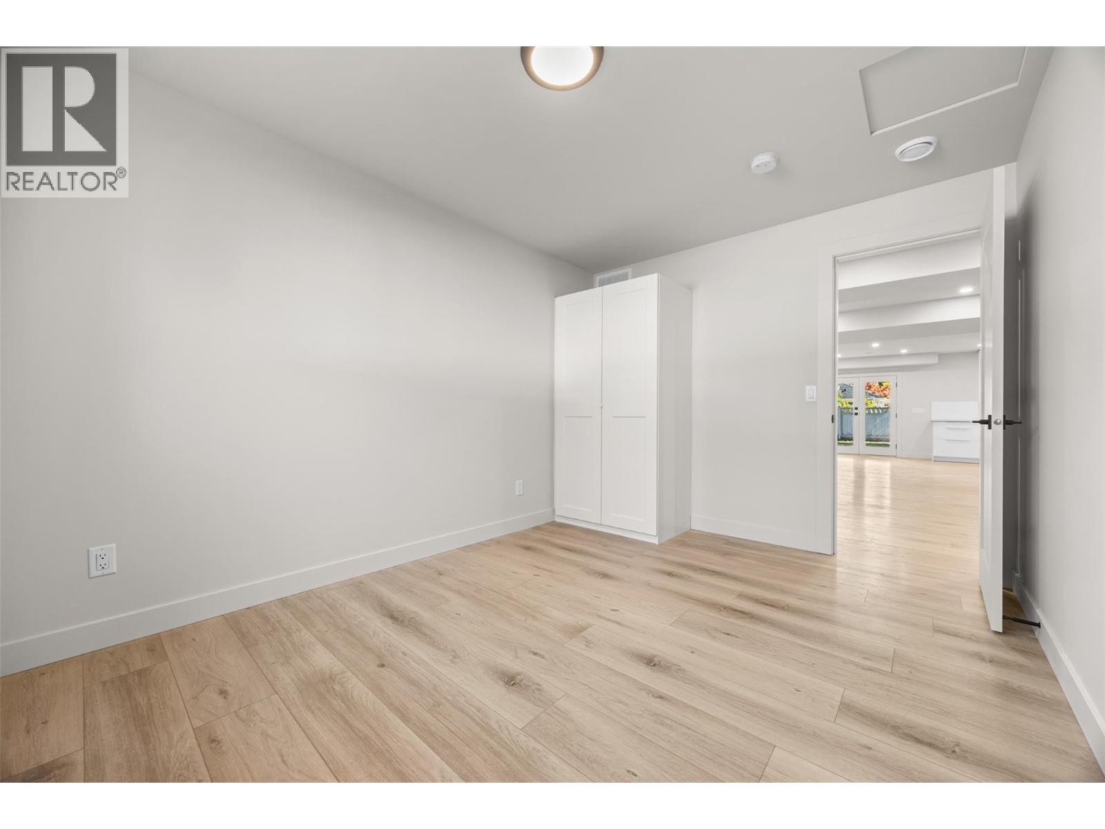 Suite Bedroom - 4141 San Clemente Avenue, Peachland, BC