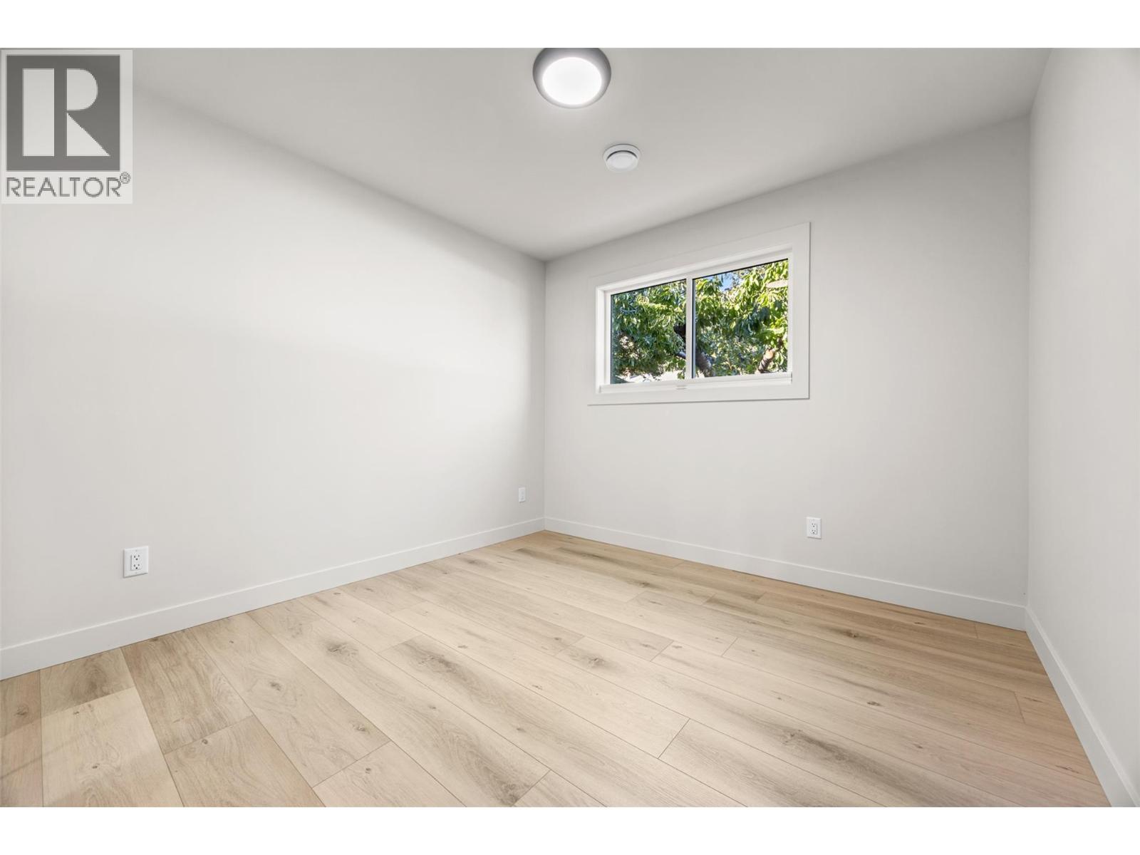 Suite Den - 4141 San Clemente Avenue, Peachland, BC
