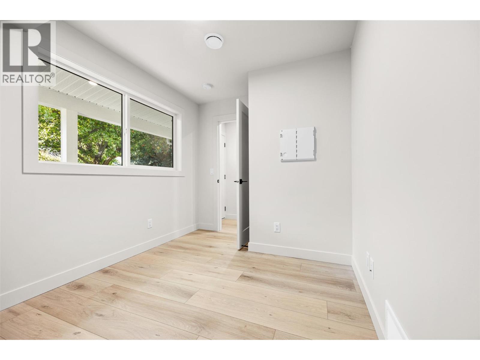 Suite Den - 4141 San Clemente Avenue, Peachland, BC