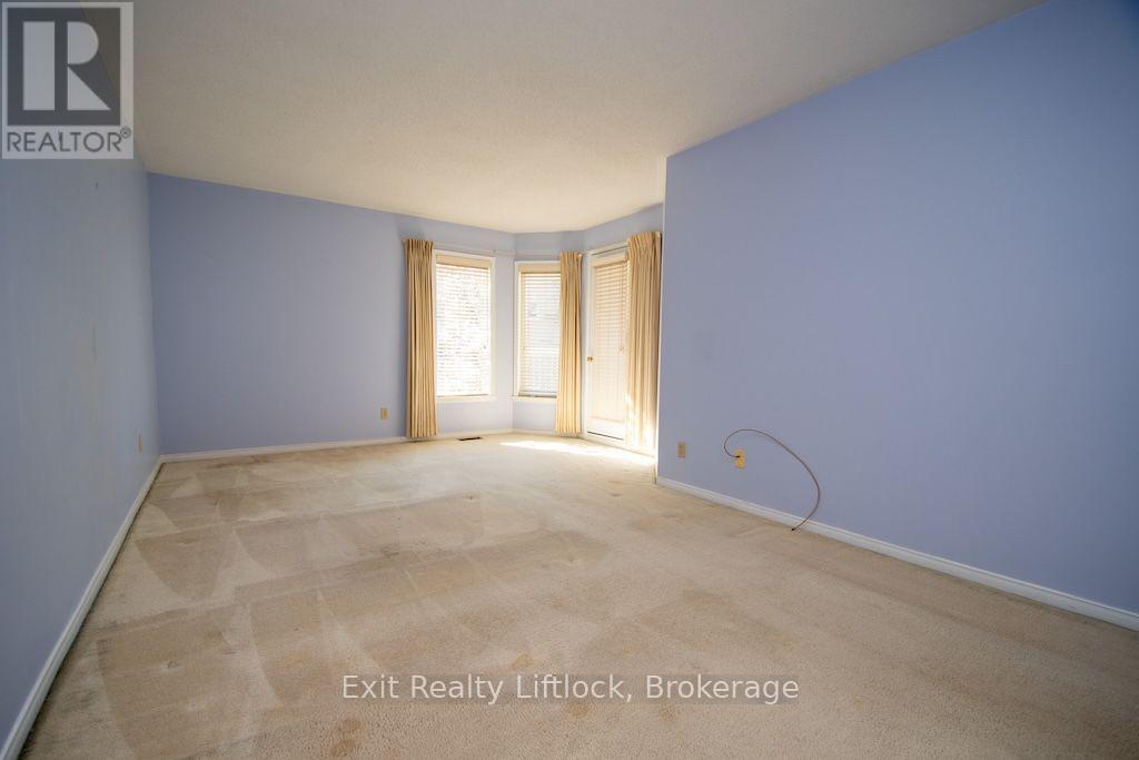 Primary Bedroom - 202 C - 1099 Clonsilla Avenue, Peterborough (Otonabee Ward 1), ON