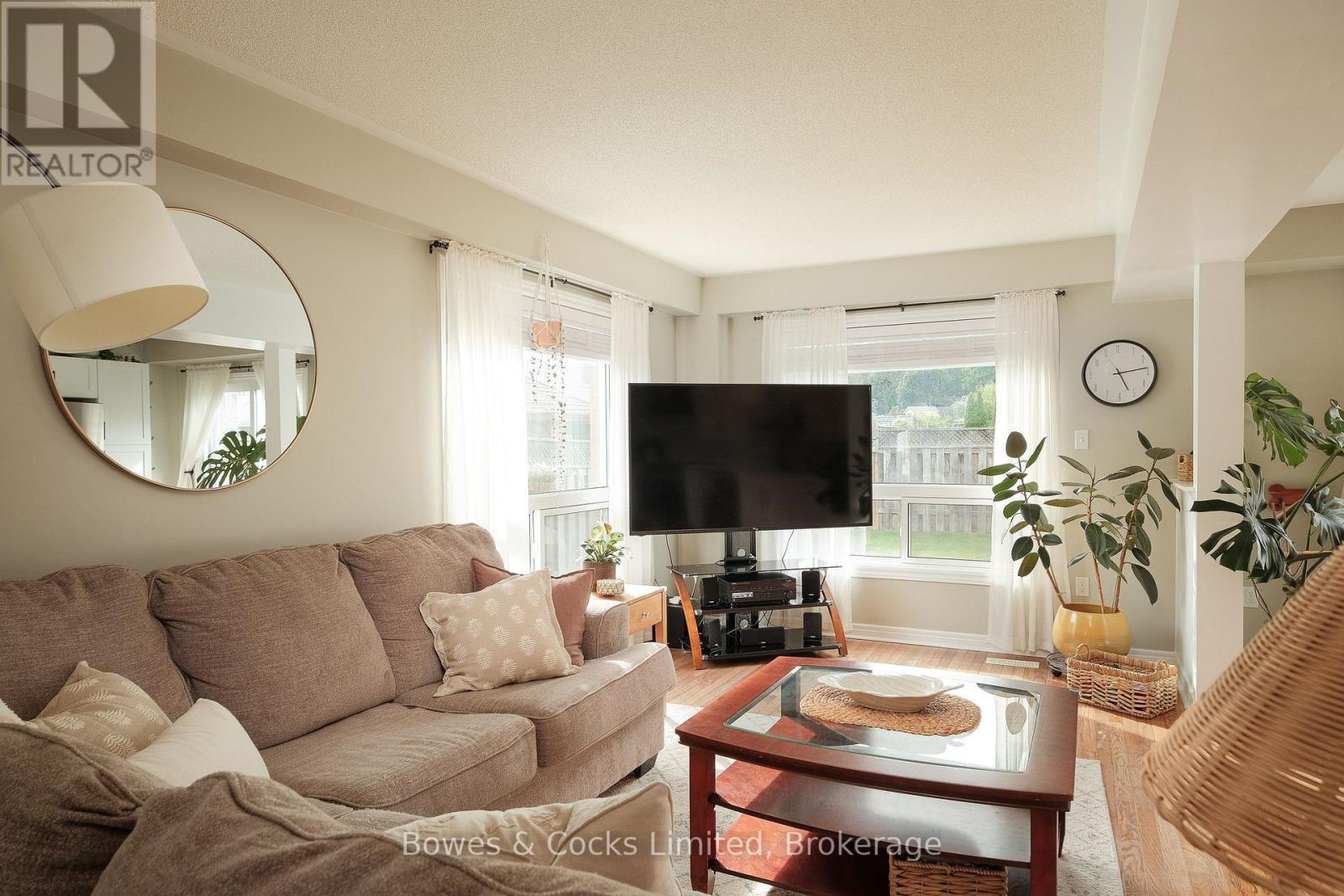 407 Spillsbury Drive, Peterborough (Monaghan Ward 2), ON