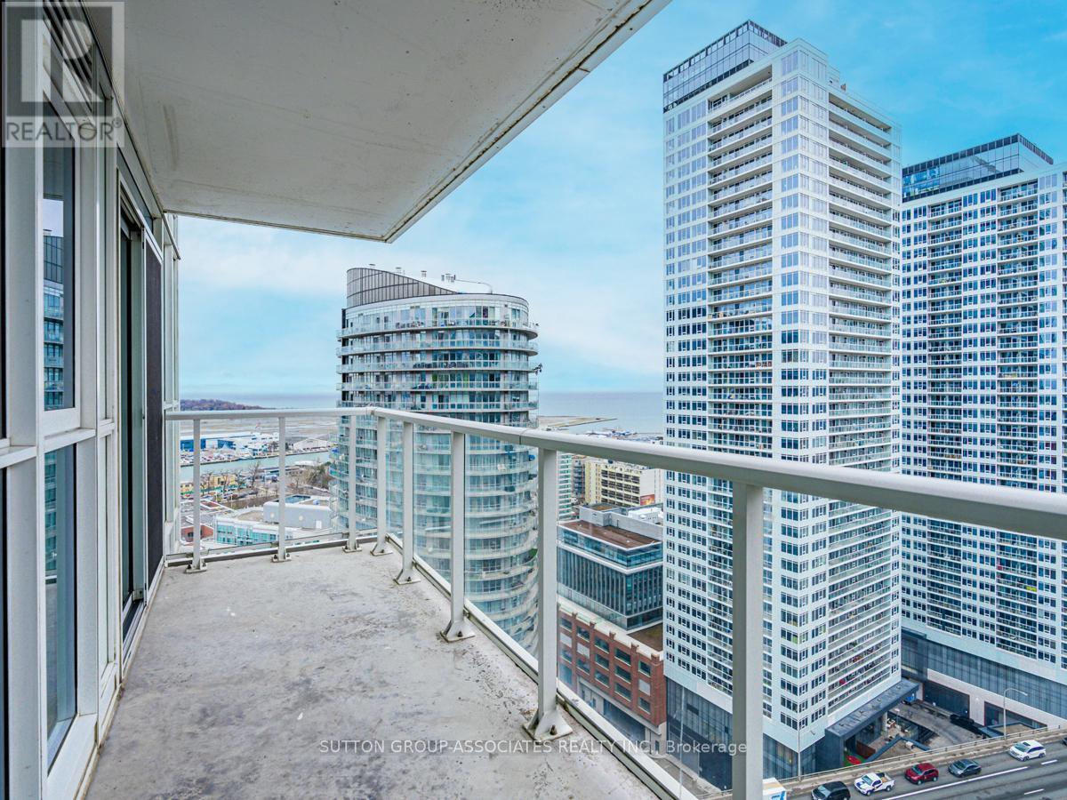 2808 - 75 Queens Wharf Road, Toronto, ON
