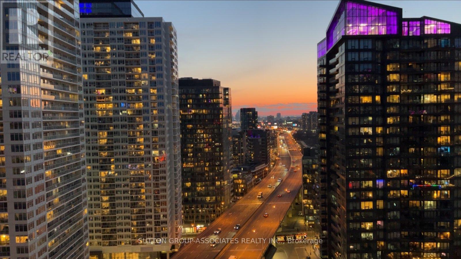 2808 - 75 Queens Wharf Road, Toronto, ON