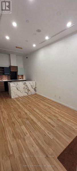 Th1 - 75 St Nicholas Street, Toronto, ON