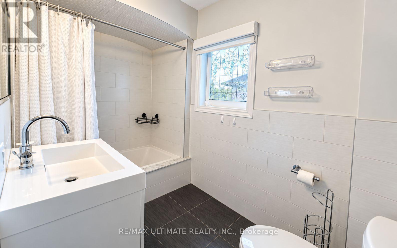 10 Noel Avenue, Toronto, ON
