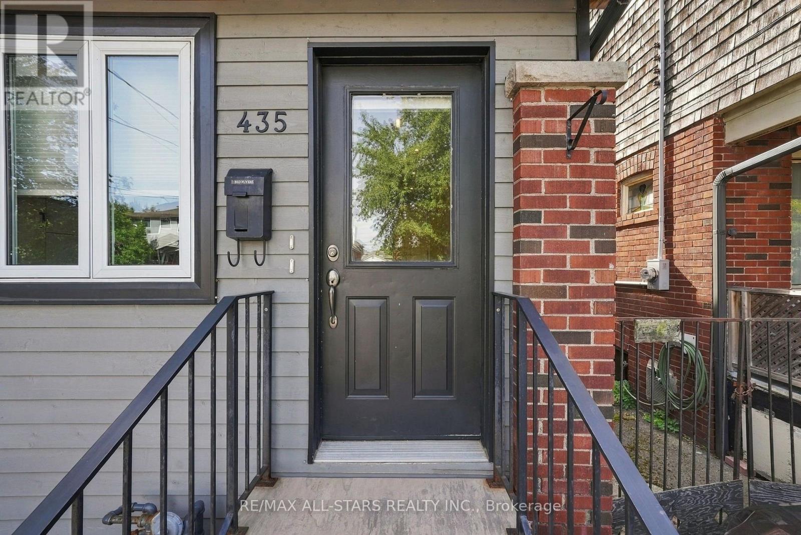 435 Mortimer Avenue, Toronto, ON