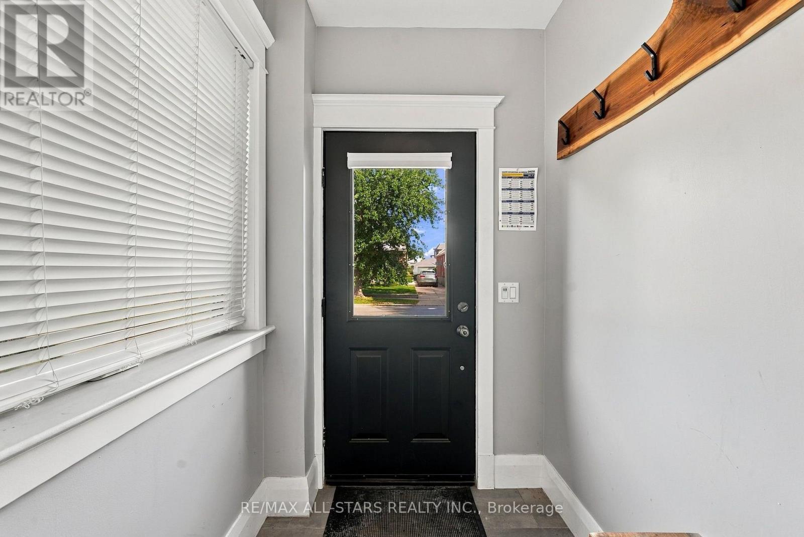 435 Mortimer Avenue, Toronto, ON