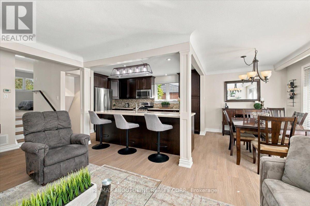 2408 Hereford Crescent, Burlington, ON