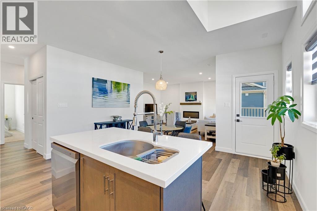 9B Shores Lane, Crystal Beach, ON