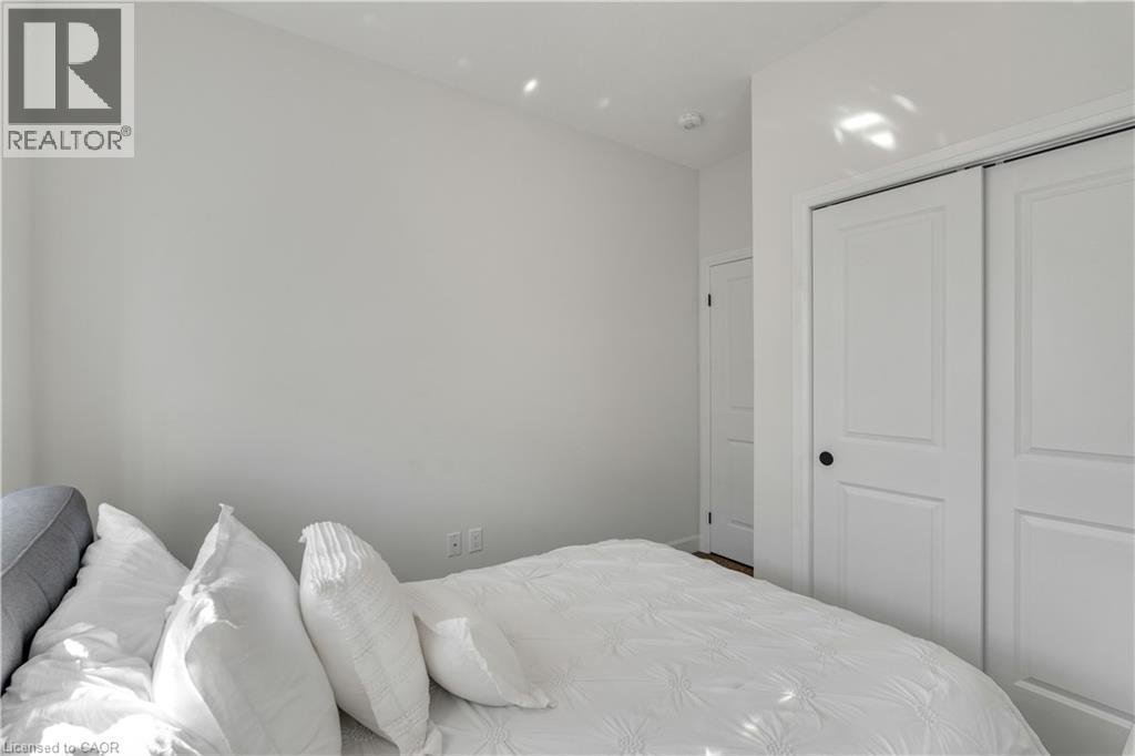 9B Shores Lane, Crystal Beach, ON