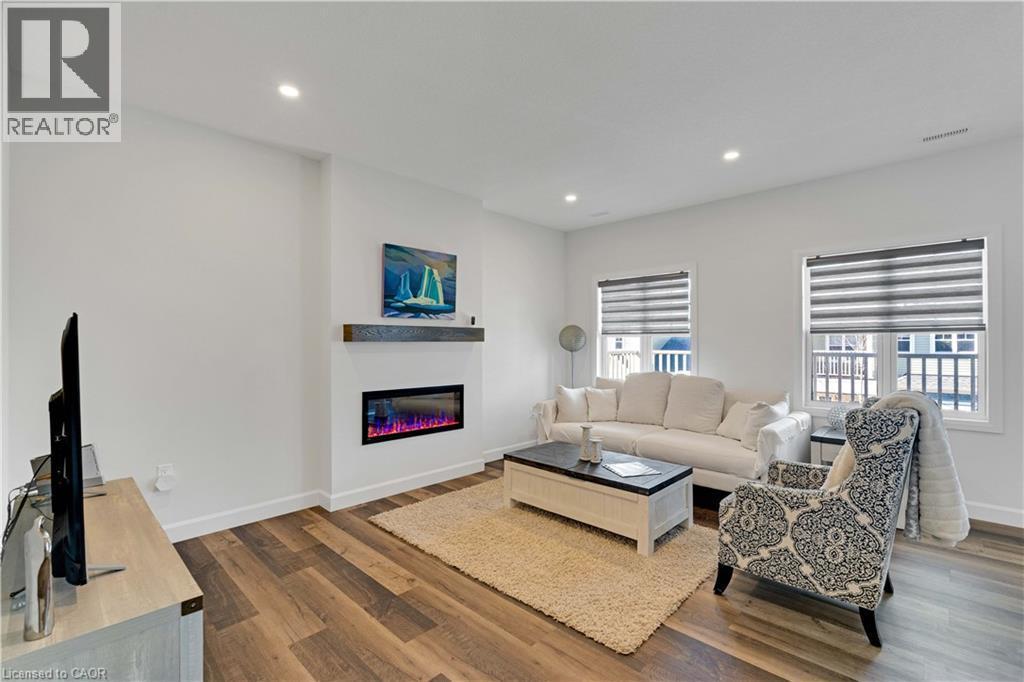 9B Shores Lane, Crystal Beach, ON
