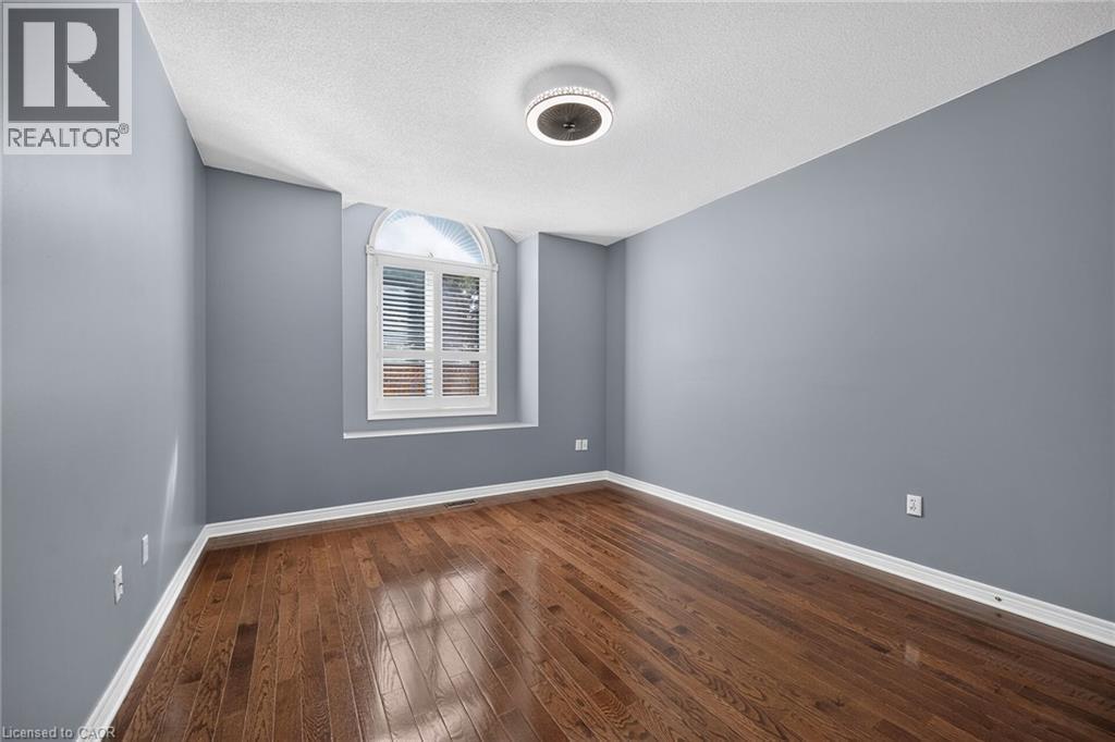 69 Natalia Avenue, Mount Hope, ON