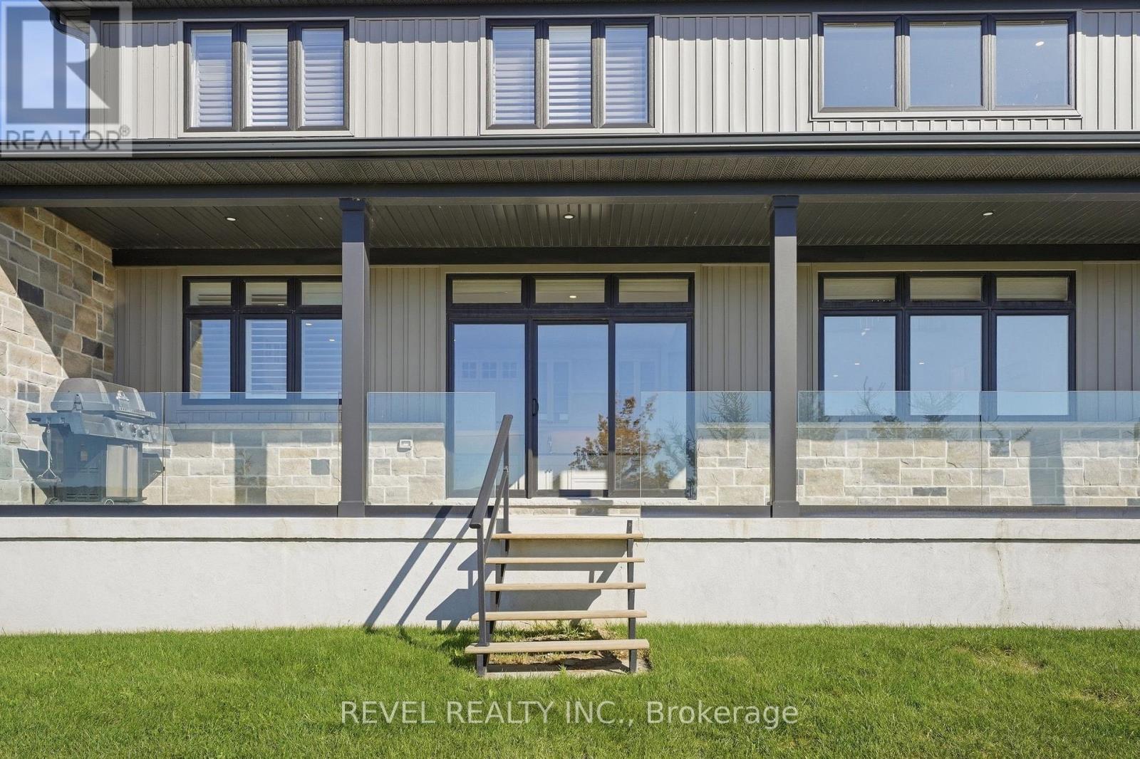 Covered Back Deck - 259 Timber Trail Road, Woolwich, ON
