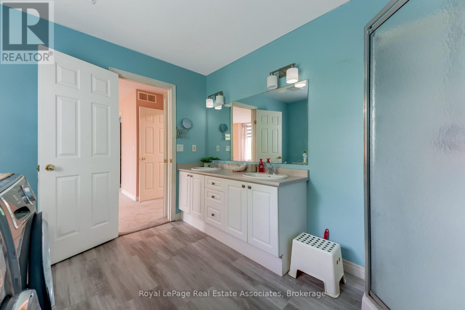 406 Sandy Cove Crescent, Waterloo, ON
