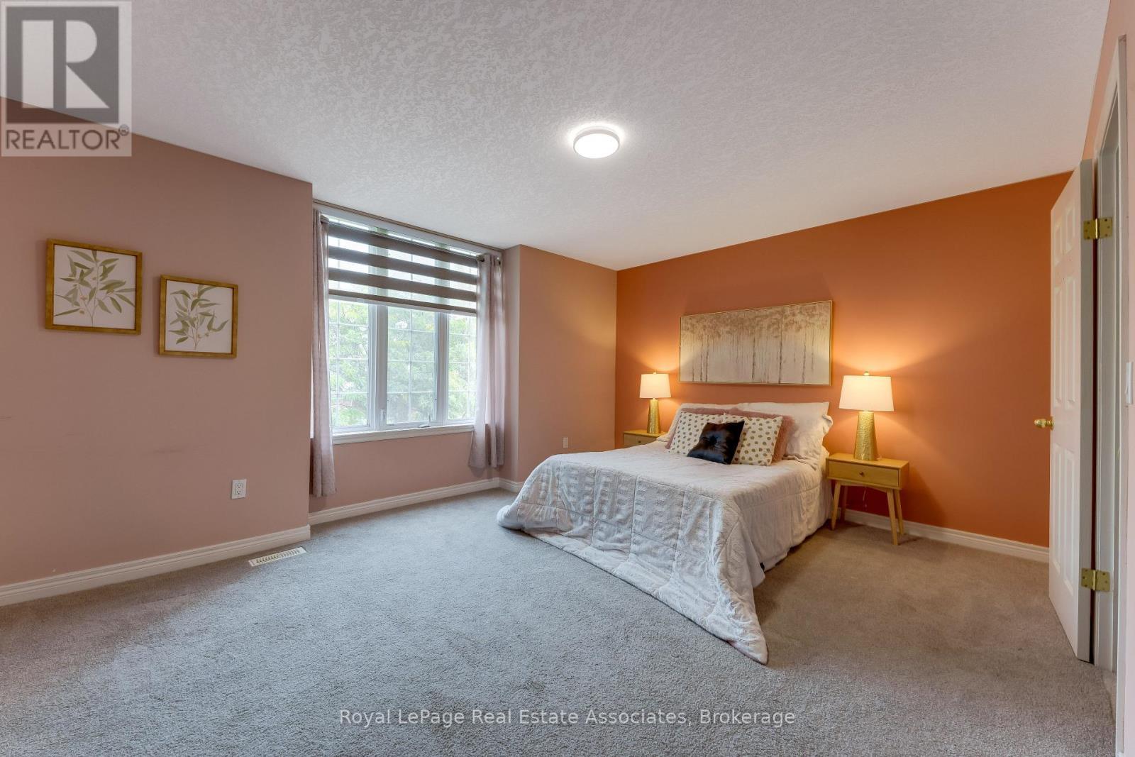 406 Sandy Cove Crescent, Waterloo, ON