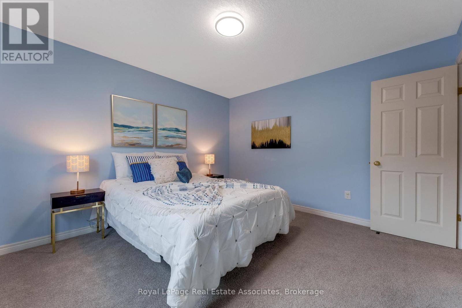 406 Sandy Cove Crescent, Waterloo, ON