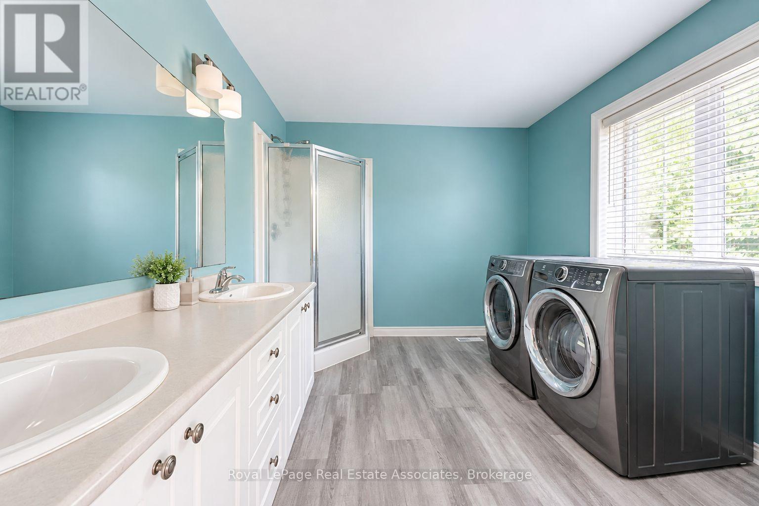 406 Sandy Cove Crescent, Waterloo, ON