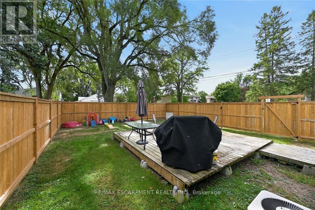 82 Division Street, Brantford, ON