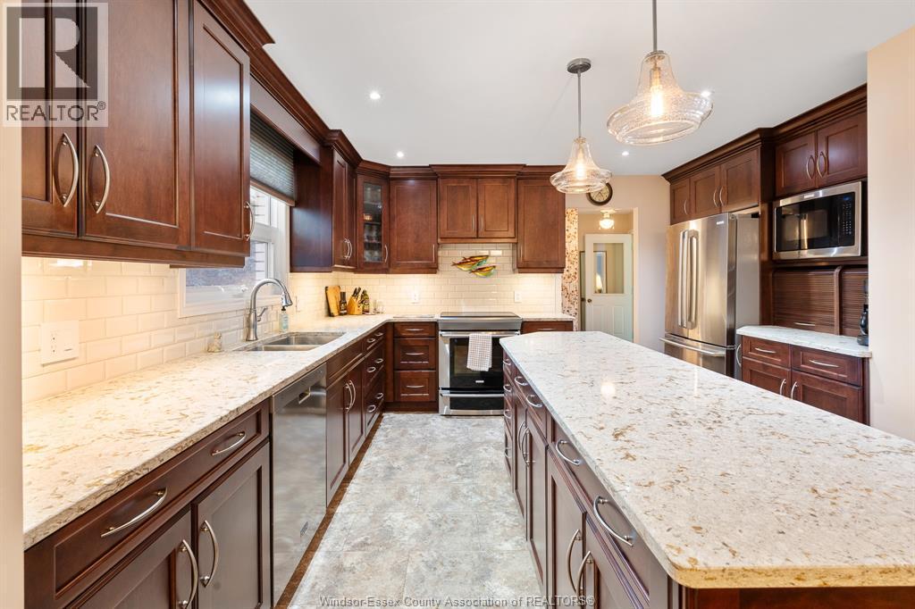234 Essex Rd 18, Leamington, ON